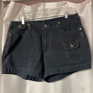 Silver jeans navy cargo short. Good used condition. Size 33